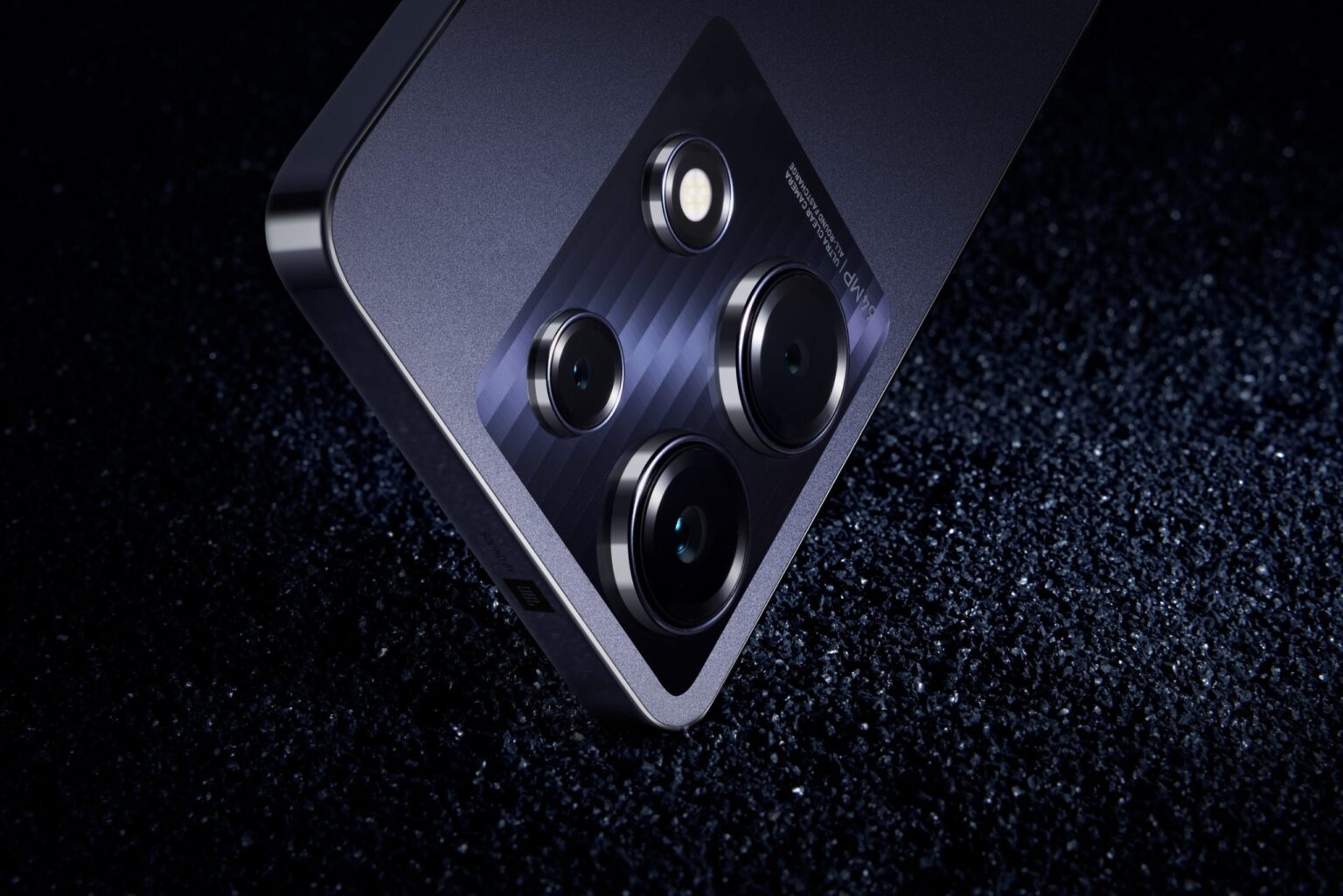 Seria Infinix Note 30 pojawiła się w Polsce. Z kim będą konkurowały nowe smartfony ze średniej półki cenowej? Infinix Note 30