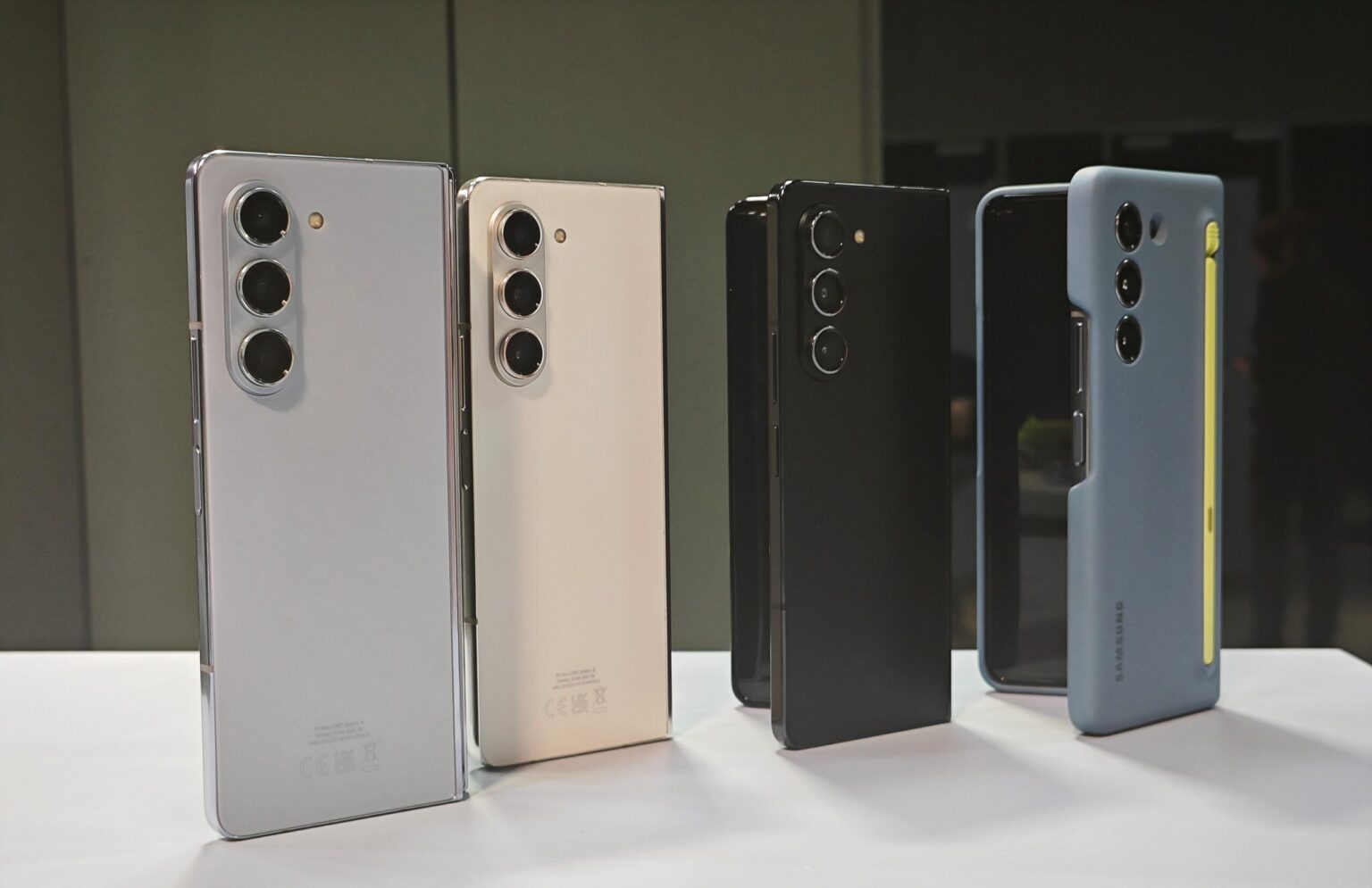 Galaxy Z Fold 5 nie jest najlepszym składanym smartfonem, ale Samsung w ogóle nie musi się tym martwić. Dlaczego? Galaxy Z Fold 5