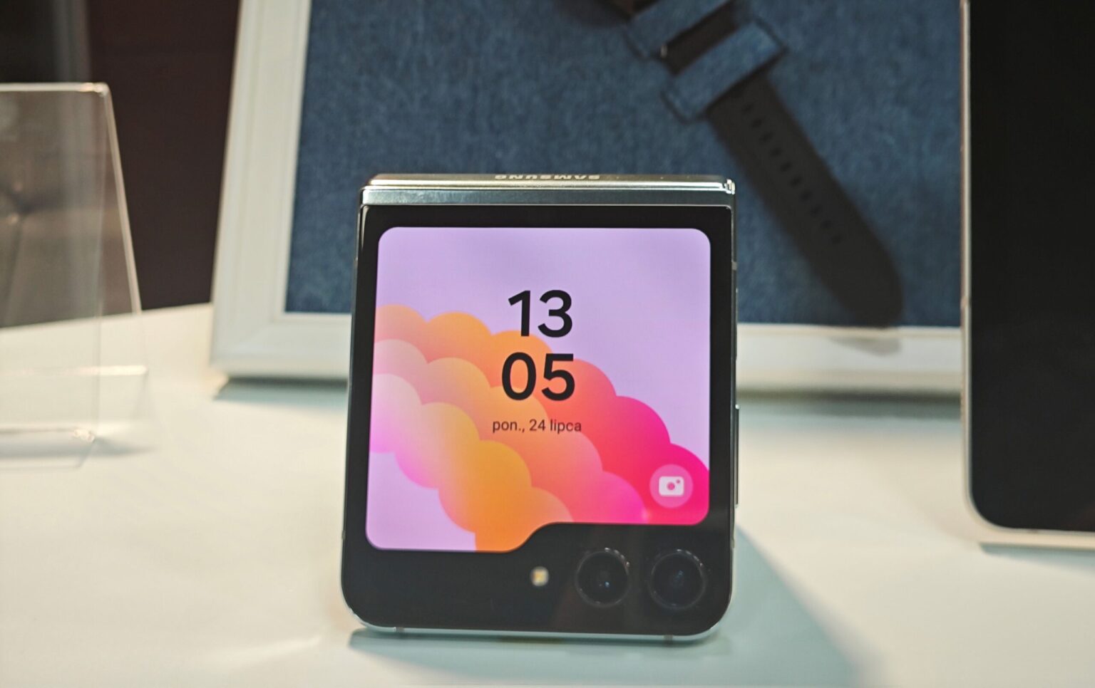Galaxy Z Flip 5 – sprawdź, jak uruchomić wszystkie aplikacje na ekranie zewnętrznym Galaxy Z Flip 5