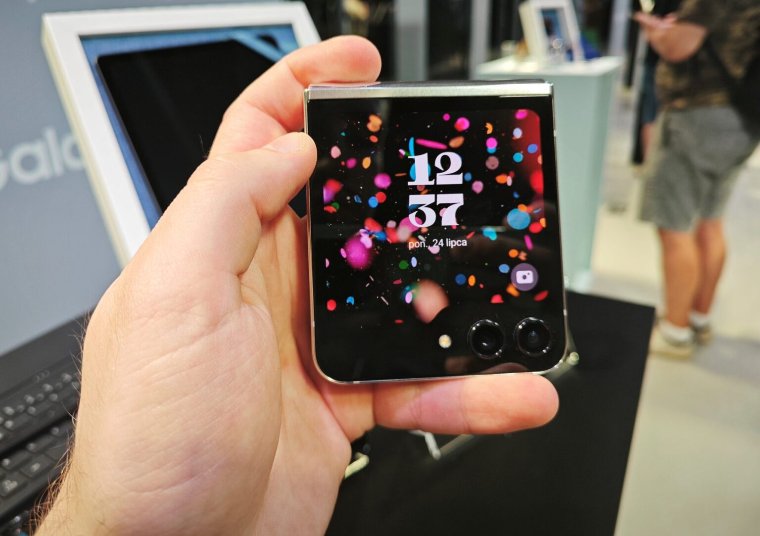 Premiera Galaxy Z Flip 5 – cena i kolory nowego składanego smartfonu Samsunga Galaxy Z Flip 5