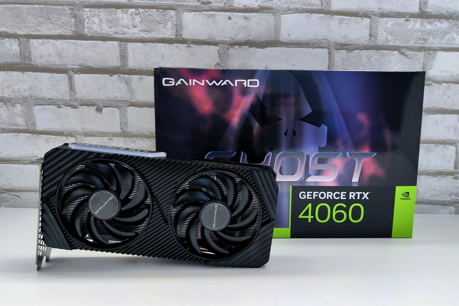 Gainward RTX 4060 Ghost karton