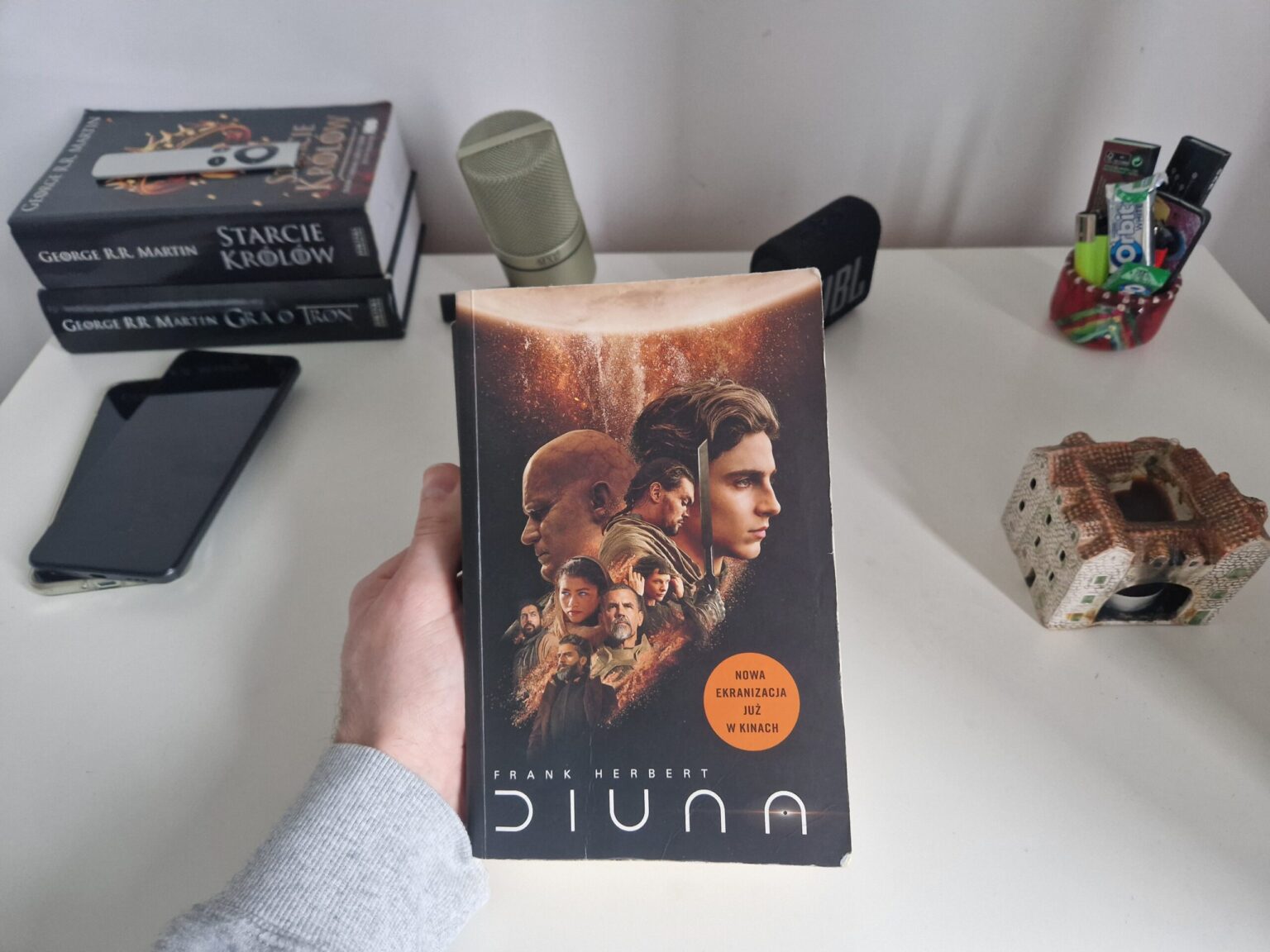 Którą część Diuny warto przeczytać przed premierą nowego filmu? Czy Diuna 2 będzie wierna książkowemu oryginałowi Franka Herberta? Diuna 2 jak czytać