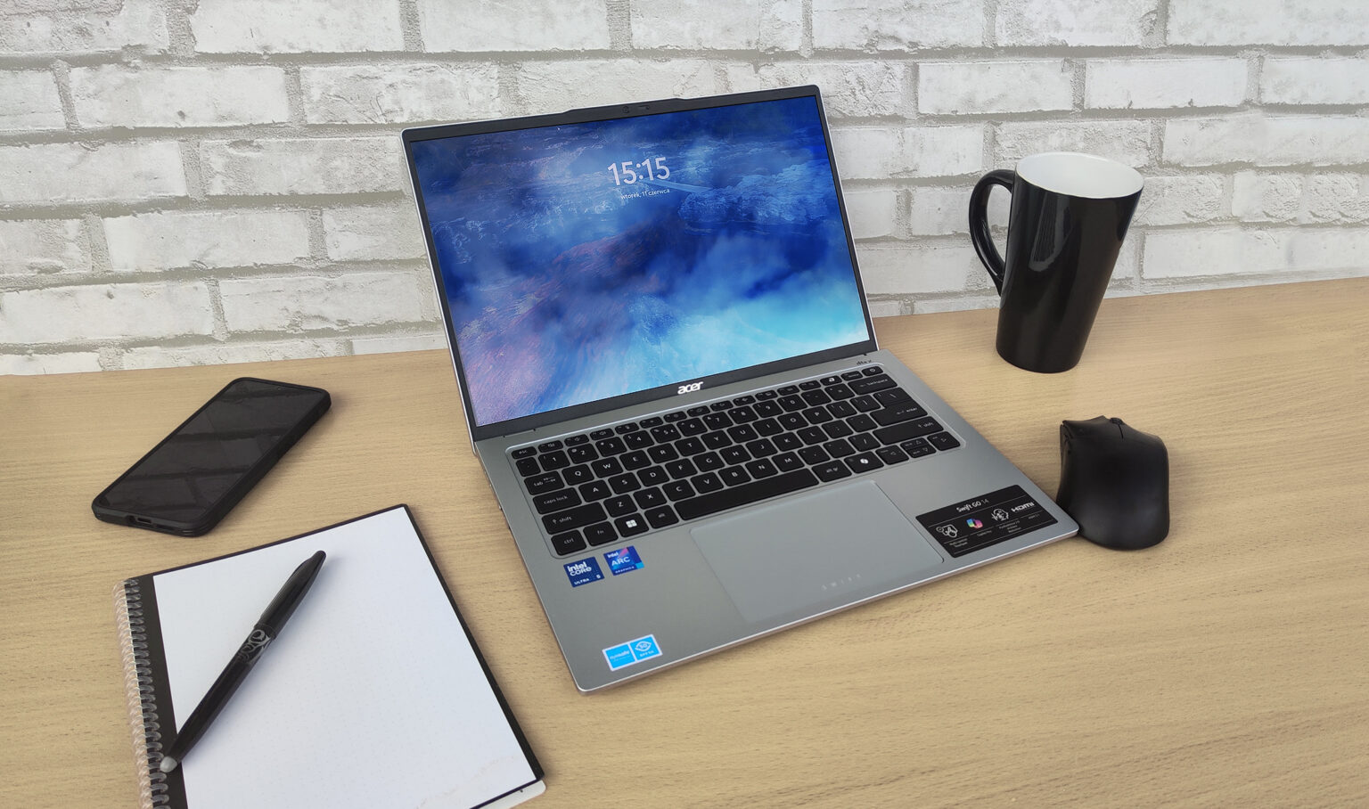 Acer Swift GO 14 biuro laptop skos