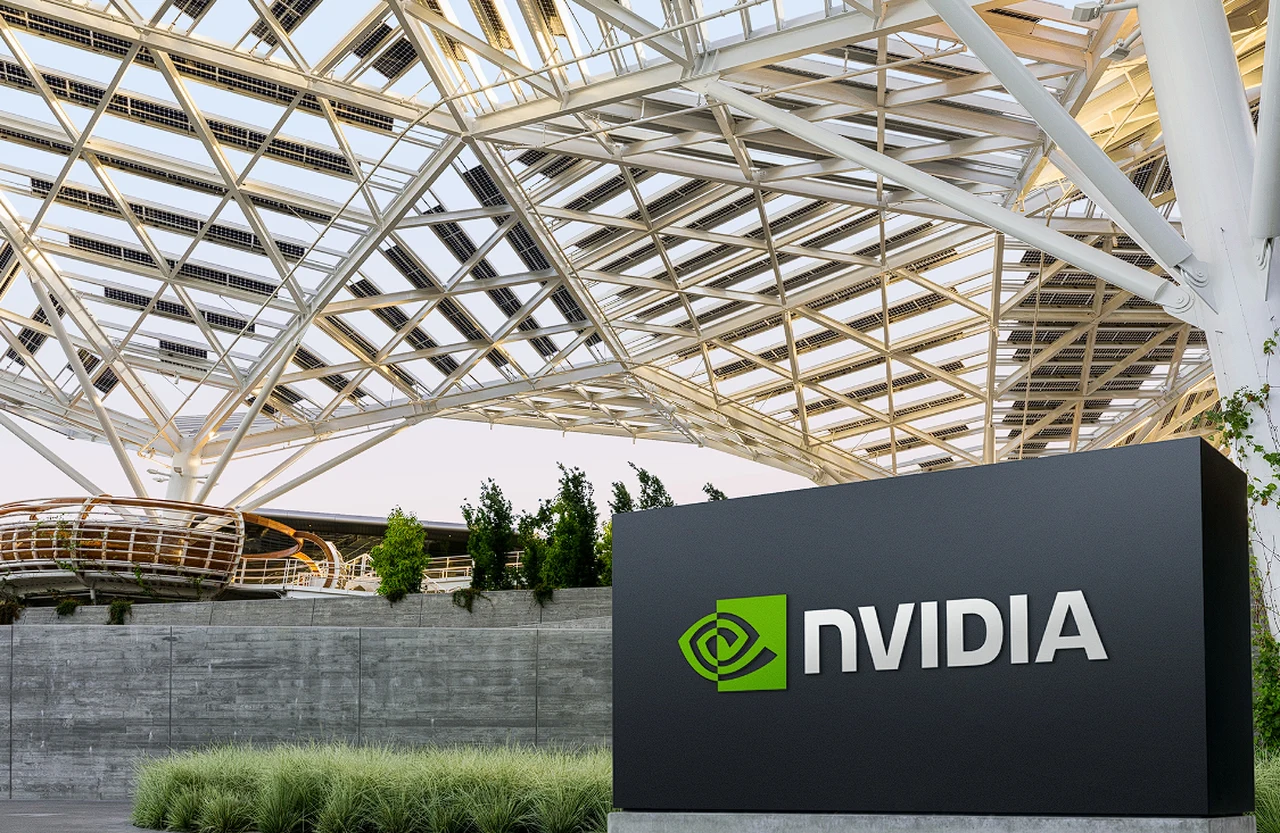 Wyniki NVIDIA Q2 2025 – zieloni raportują wzrost przychodów, mimo tymczasowego spadku cen akcji