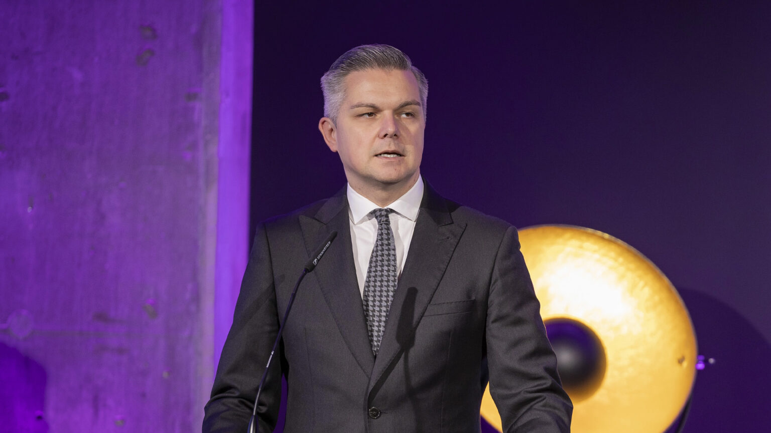 Polska stawia na sztuczną inteligencję. PFR prezentuje nowe centrum rozwoju kompetencji